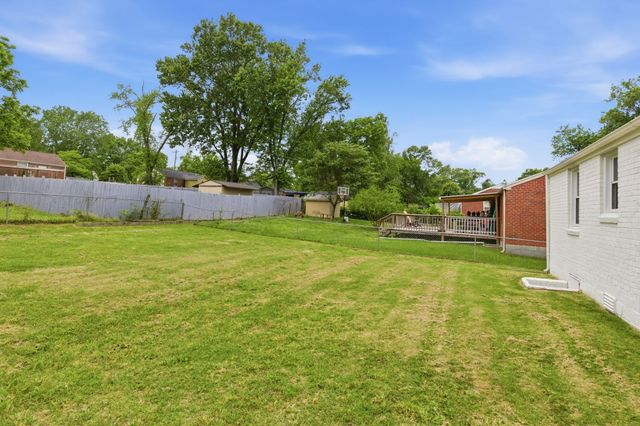 353 Melpar Dr, Nashville, TN 37211