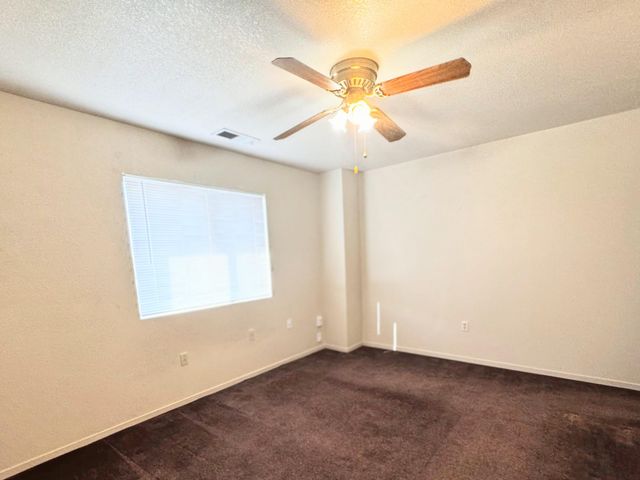 253 W Belleview Avenue, Porterville, CA 93257