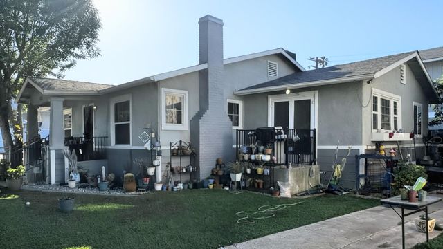 253 W Belleview Avenue, Porterville, CA 93257