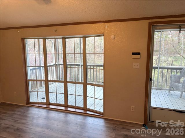 6 Shady Creek Lane, Leicester, NC 28748