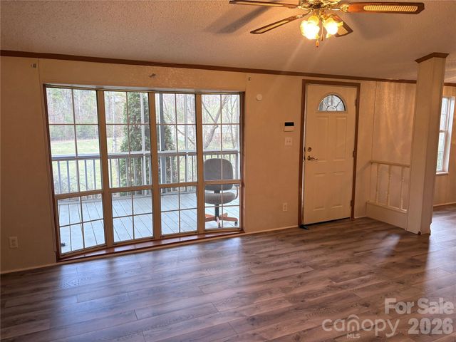 6 Shady Creek Lane, Leicester, NC 28748