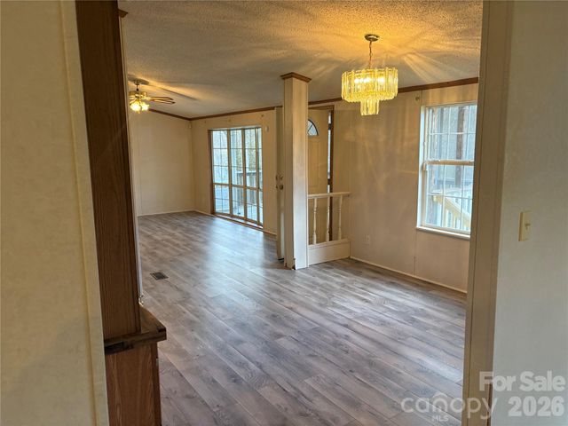 6 Shady Creek Lane, Leicester, NC 28748