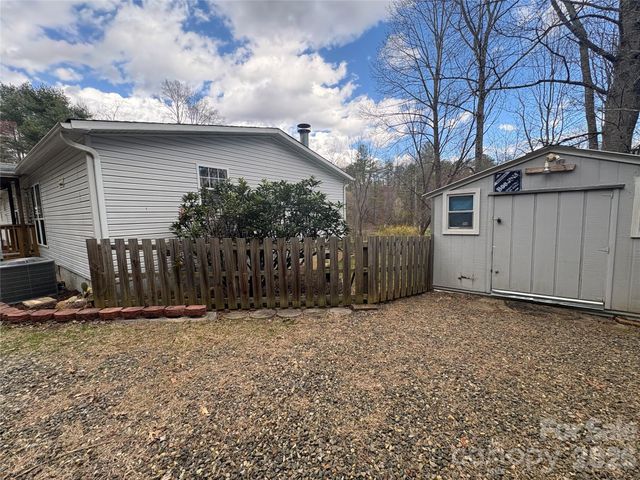 6 Shady Creek Lane, Leicester, NC 28748