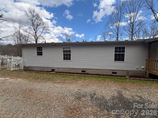 6 Shady Creek Lane, Leicester, NC 28748