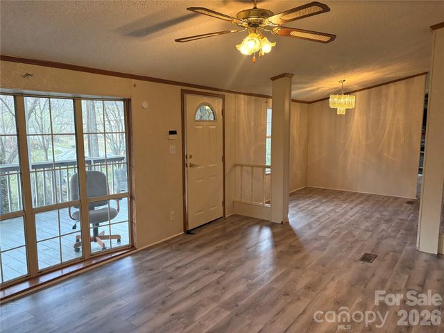 6 Shady Creek Lane, Leicester, NC 28748