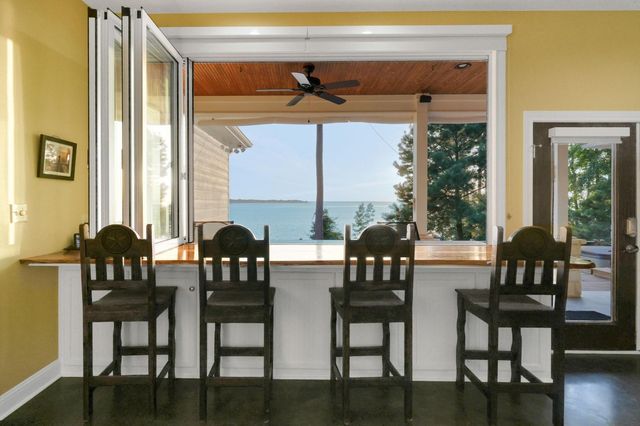 334 Sunset Drive, Livingston, TX 77351