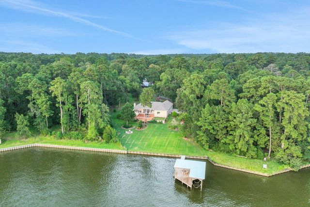 334 Sunset Drive, Livingston, TX 77351