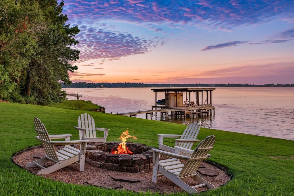 334 Sunset Drive, Livingston, TX 77351