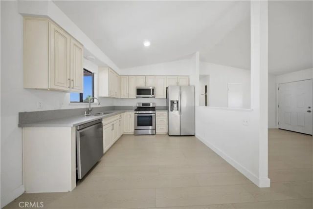 38617 95th Street East, Palmdale, CA 93591