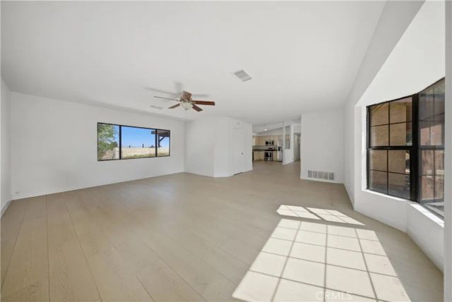 38617 95th Street East, Palmdale, CA 93591