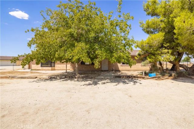 38617 95th Street East, Palmdale, CA 93591
