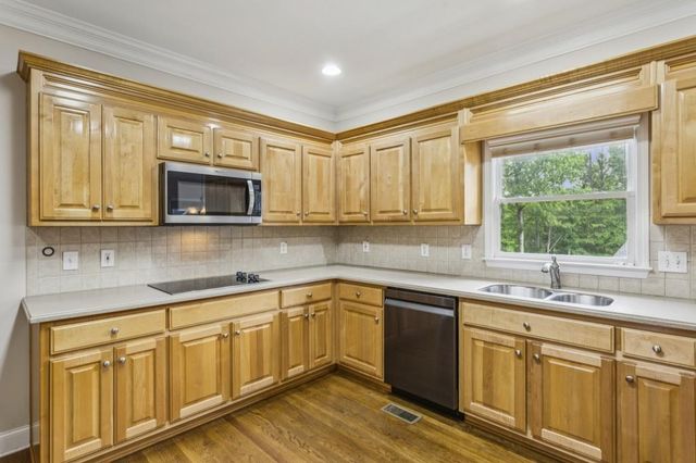 2003 Haydenbrook Drive NW, Acworth, GA 30101