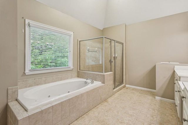 2003 Haydenbrook Drive NW, Acworth, GA 30101