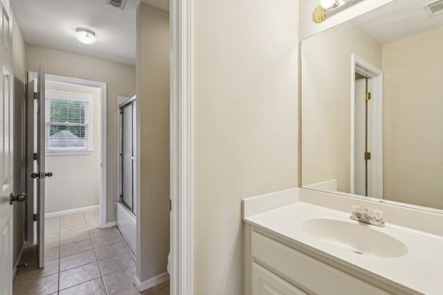 2003 Haydenbrook Drive NW, Acworth, GA 30101