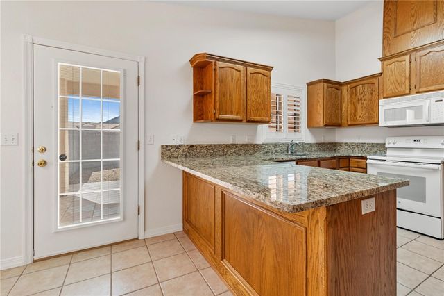 5569 N Copper Canyon Way, Kingman, AZ 86409