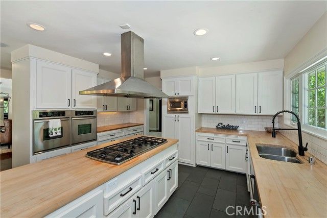 28411 North Shore Road, Lake Arrowhead, CA 92352