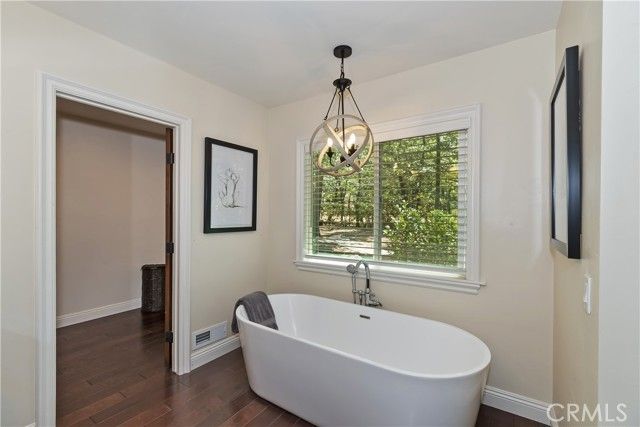 28411 North Shore Road, Lake Arrowhead, CA 92352