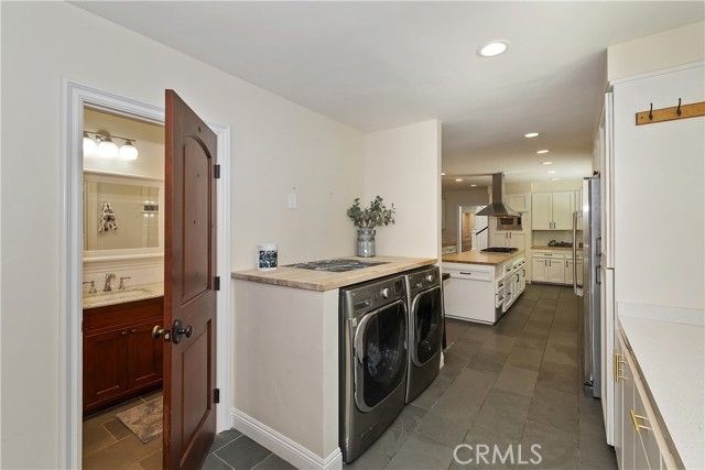 28411 North Shore Road, Lake Arrowhead, CA 92352