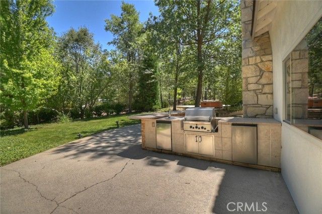 28411 North Shore Road, Lake Arrowhead, CA 92352