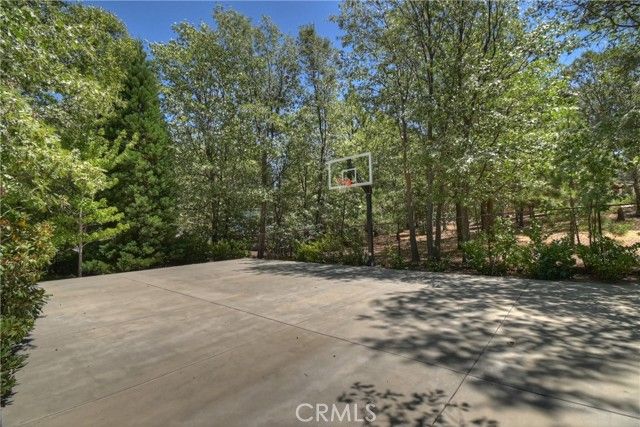 28411 North Shore Road, Lake Arrowhead, CA 92352