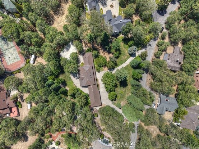 28411 North Shore Road, Lake Arrowhead, CA 92352