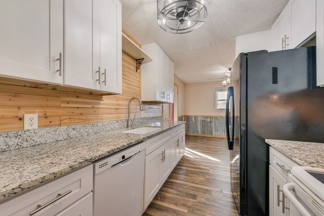 220 Crump Circle, Red Oak, TX 75154