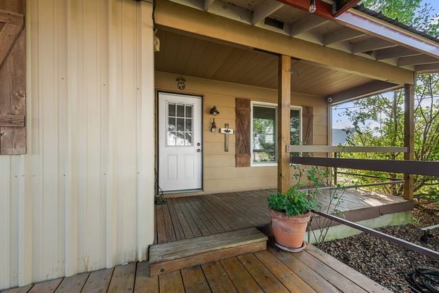 220 Crump Circle, Red Oak, TX 75154