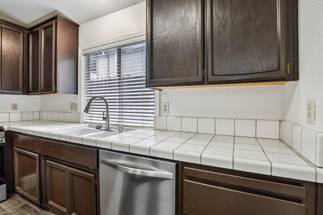 3629 Laurel Grove Ct, Antelope, CA 95843