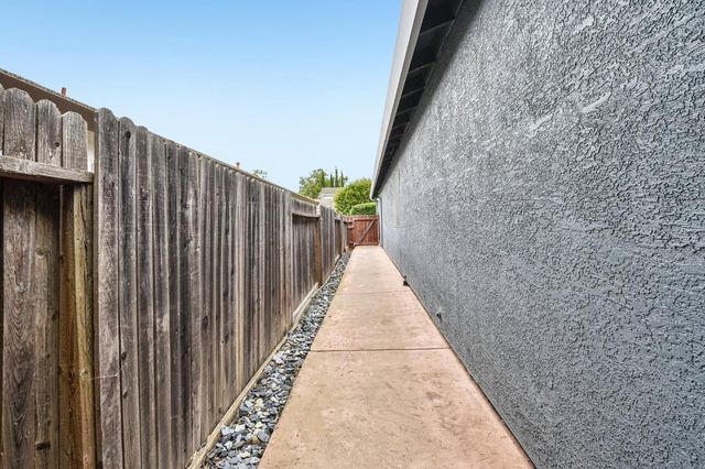 3629 Laurel Grove Ct, Antelope, CA 95843
