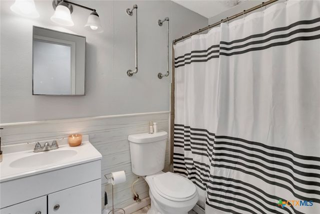 3401 Woodlawn Street, Victoria, TX 77901