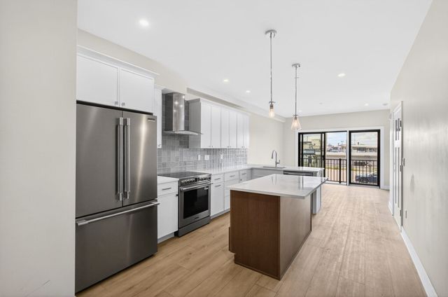 16 Northend Blvd 2, Salisbury, MA 01952