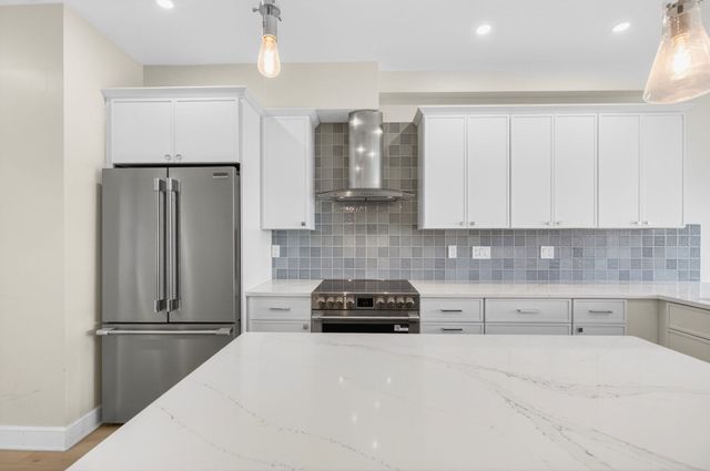 16 Northend Blvd 2, Salisbury, MA 01952