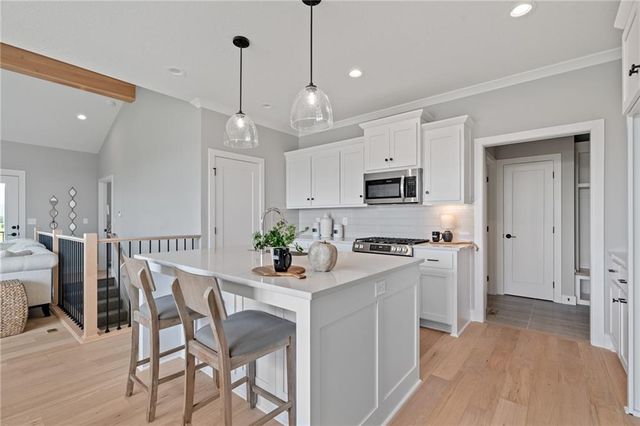 8213 Aurora Street, Lenexa, KS 66220