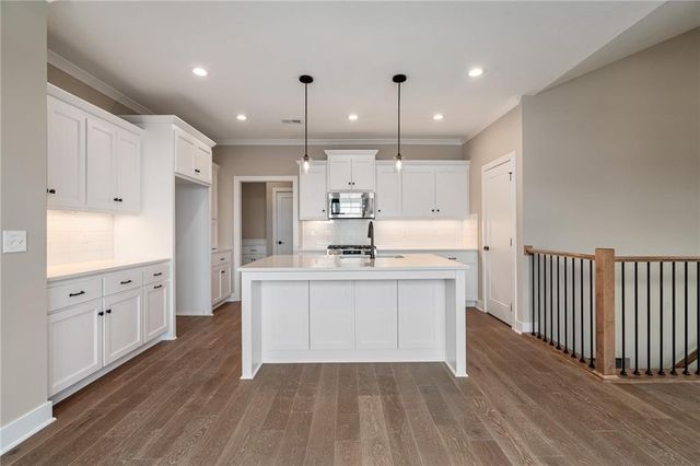 8213 Aurora Street, Lenexa, KS 66220