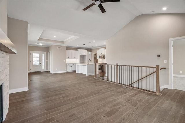 8213 Aurora Street, Lenexa, KS 66220