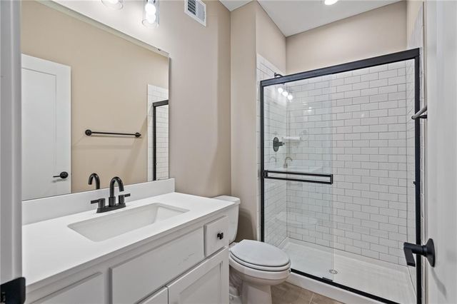 8213 Aurora Street, Lenexa, KS 66220