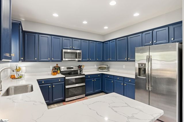 5 Hollander Drive, Taylors, SC 29687