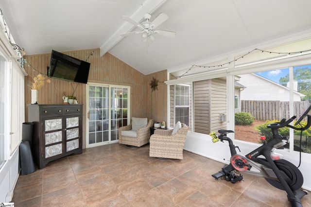 5 Hollander Drive, Taylors, SC 29687