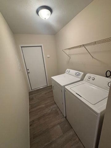 186 Carriage Lane, Sauk Village, IL 60411