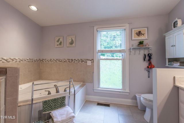 435 Sulpher Spring Road, Chilhowie, VA 24319