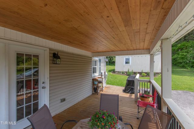 435 Sulpher Spring Road, Chilhowie, VA 24319