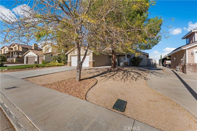 37031 Firethorn Street, Palmdale, CA 93550