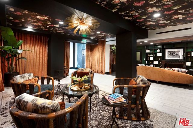 5710 Crescent Park E 427, Los Angeles, CA 90094