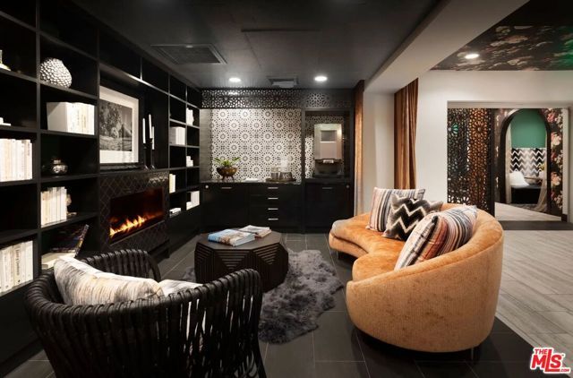 5710 Crescent Park E 427, Los Angeles, CA 90094