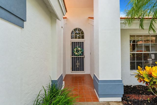 6724 APPROACH ROAD 3, Sarasota, FL 34238