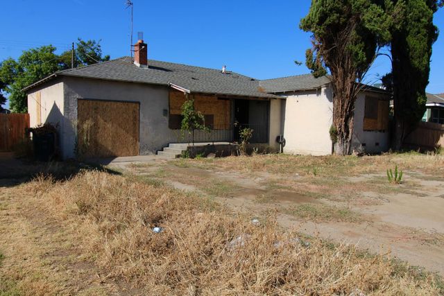2226 E Normal Avenue, Fresno, CA 93703