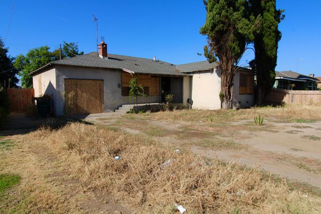 2226 E Normal Avenue, Fresno, CA 93703