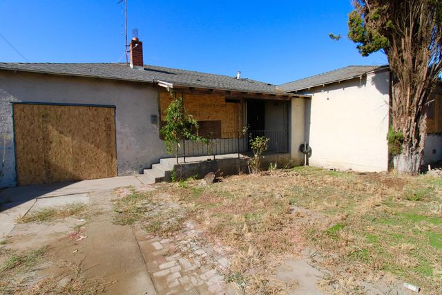 2226 E Normal Avenue, Fresno, CA 93703