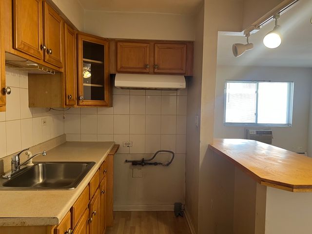 4602 RIVER Road B3, Schiller Park, IL 60176