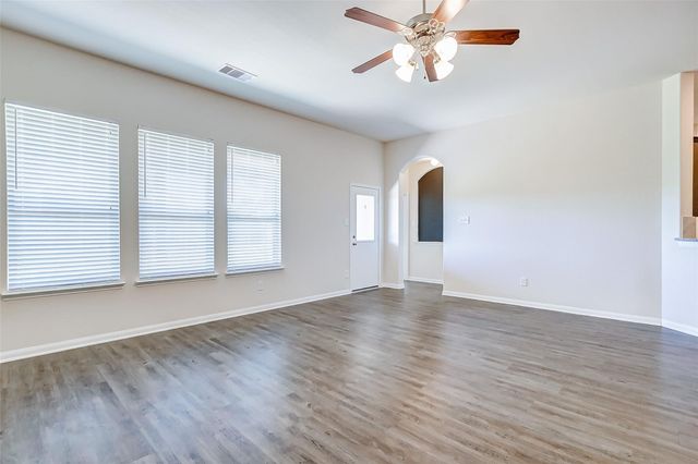 99 Jessica Drive, Dayton, TX 77535